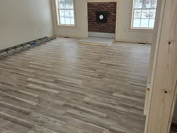 26-28 Honey Hill Rd, Fulton, NY 13069