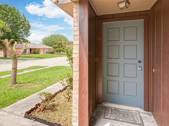 4th image of 19326 Plantain Dr