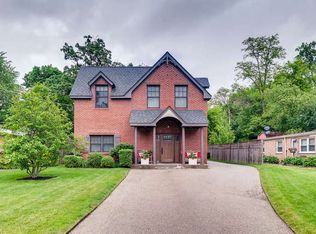 728 Cherry Ave, Lake Forest, IL 60045