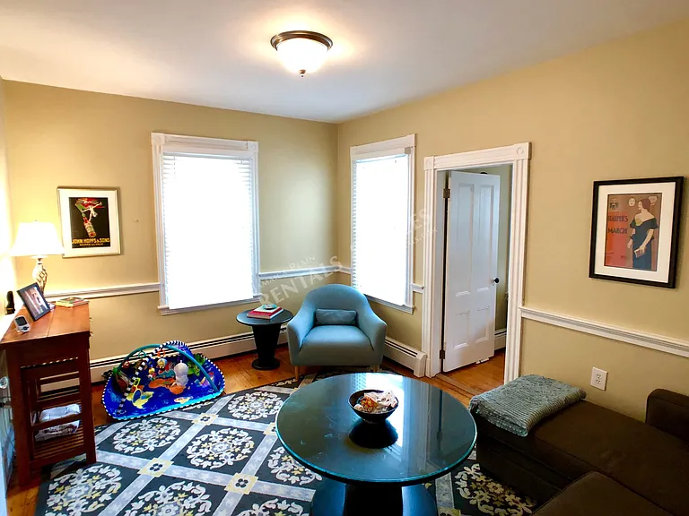 64 Mozart St #2 — Photo 7