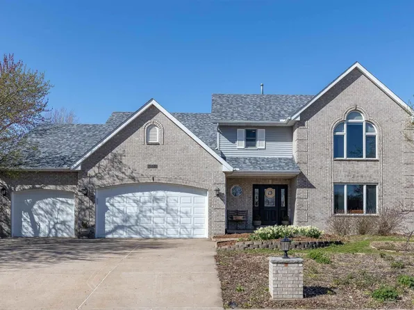 6132 Lakeland Ct, Davenport, IA 52807