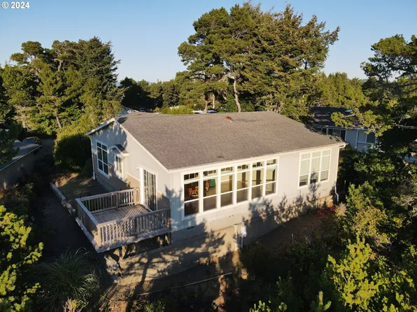 1601 Rhododendron Dr #635, Florence, OR 97439