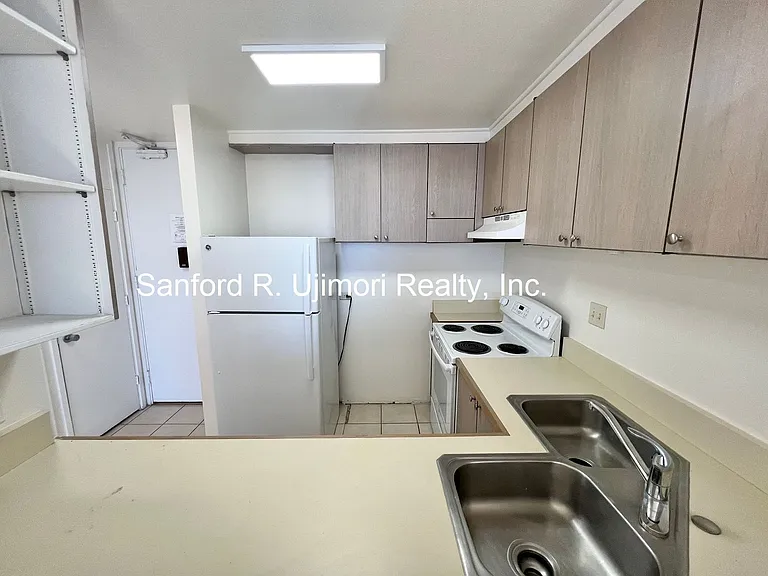 1765 Ala Moana Blvd #880 — Photo 3