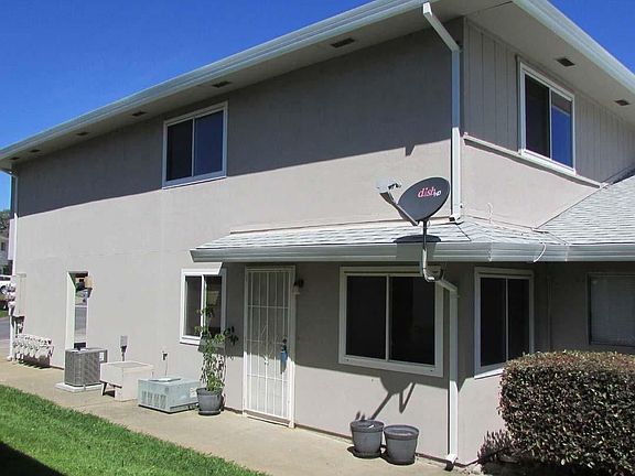 2nd image of 3713 Park Dr APT 3