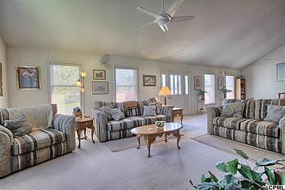 5th image of 7 James Cir
