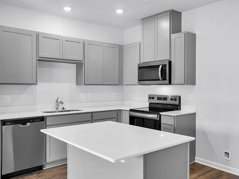 719 Ashbrook Dr — Photo 9