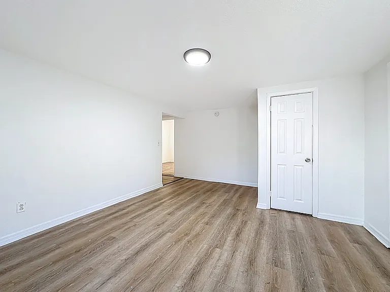 5330 Quan Dr — Photo 6