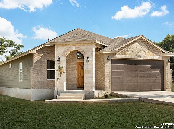 2nd image of 383 Glenn Valley Circle