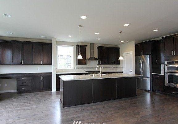 3rd image of 9129 Ash (509) Avenue SE