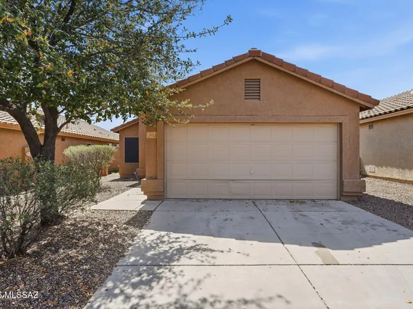 841 W Calle Barranca Seca, Green Valley, AZ 85614