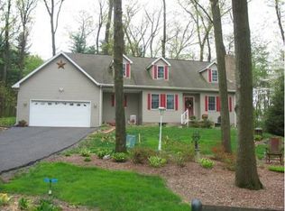 56 School House Rd, Gardners, PA 17324