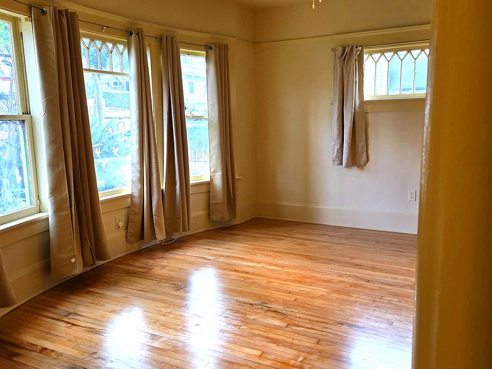 1st image of 1044 21st St