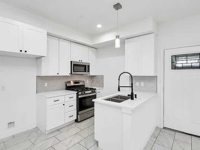 9003 Prairie View Dr #B — Photo 10
