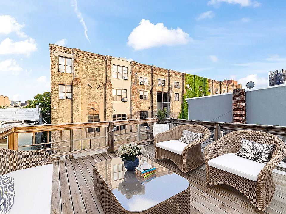 1st image of 26 Belvedere St #2