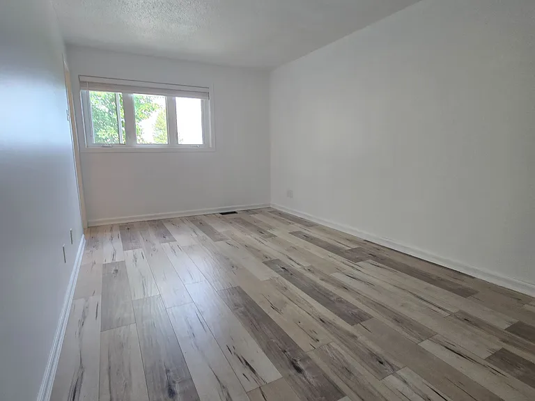 90 Lightfoot Pl #75 — Photo 17