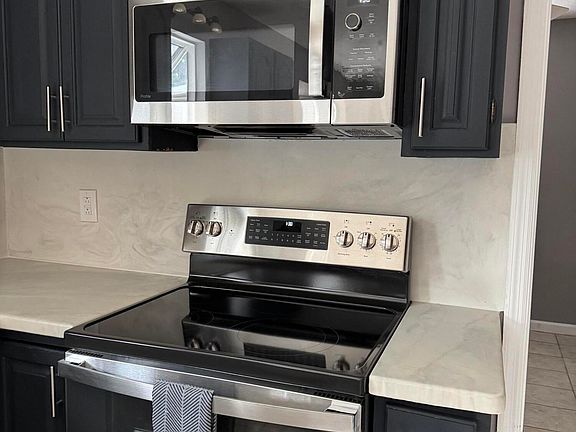 3rd image of 1633 Cheney Rd