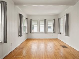 36 Lakewood Dr, Rochester, NY 14616