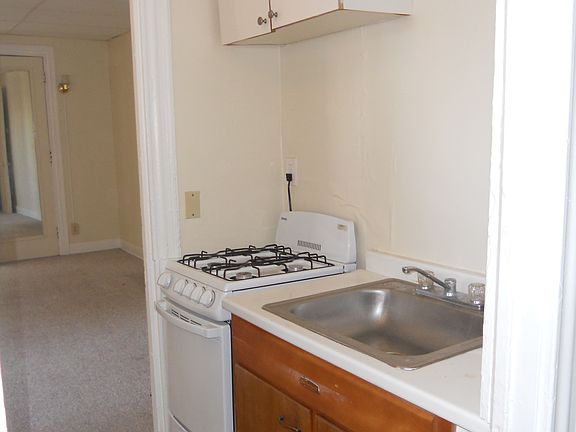 5th image of 197 North St APT B6