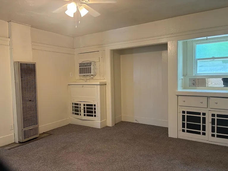 2087 N Marks Ave — Photo 5