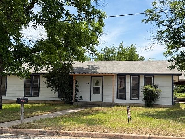 1st image of 900 E WALLACE