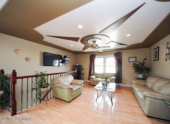 2nd image of 308 Farmingdale Cir
