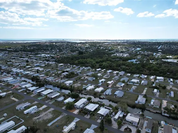 1276 Seagull Dr, Englewood, FL 34224