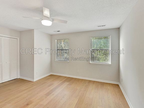 4th image of 104 Weatherbark Cir