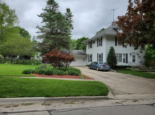 604 Park St, Tama, IA 52339