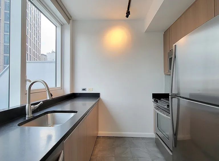 66 Rockwell Pl #7D — Photo 4