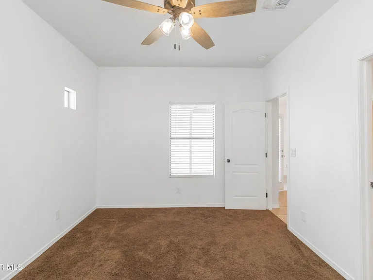14749 Sand Gate Dr — Photo 31
