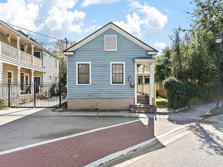 9 Kennedy Ct — Photo 1