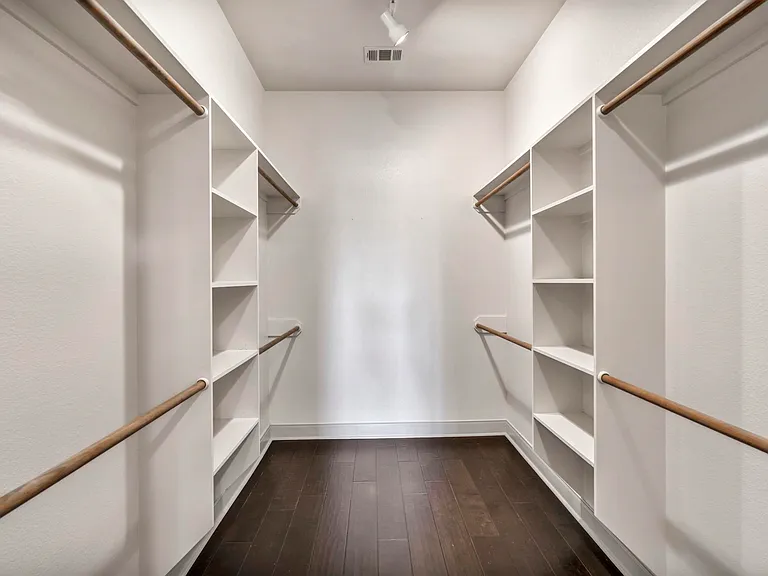 306 Enclave Cir — Photo 25