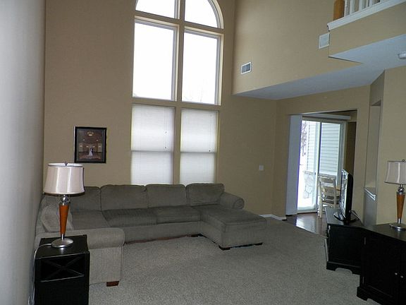 4th image of 24958 Franklin Ln