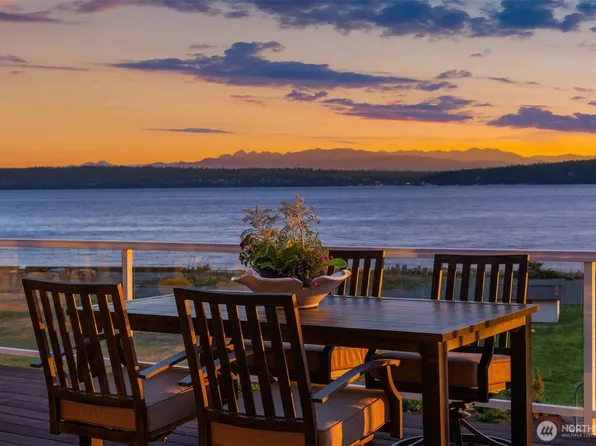 2106 Breezy Point Road, Camano Island, WA 98282