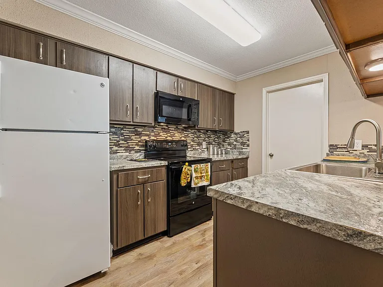 9200 W Bellfort St #25 — Photo 2