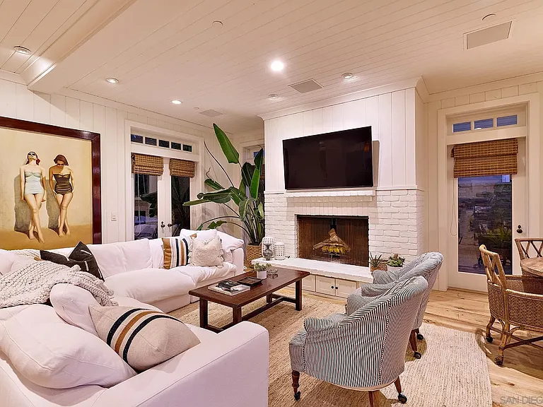 2720 Ocean Front — Photo 19