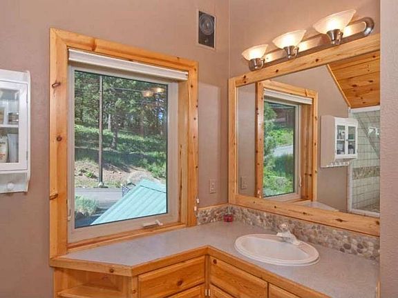 "Master vanity with privacy one-way window"