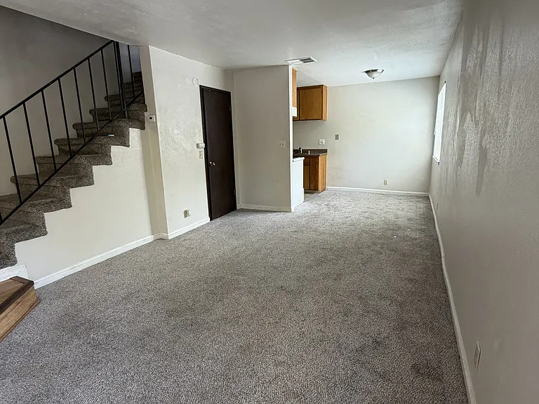 2512 X St #5 — Photo 4