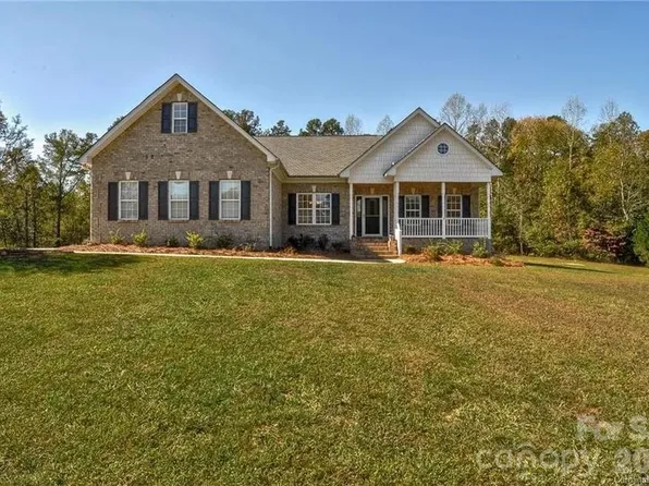 7672 Maple Bluff Ln, Concord, NC 28025