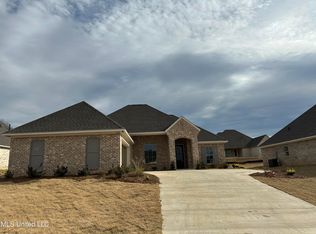 302 Chapel Crest Cv, Madison, MS 39110