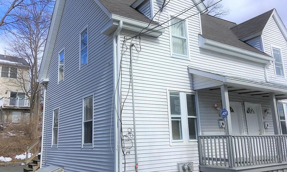 1st image of 20 Carlson St #2