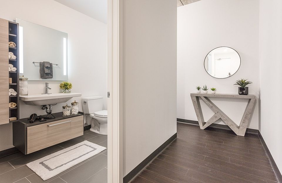 Seven 10 West Apartment Rentals Chicago, IL Zillow