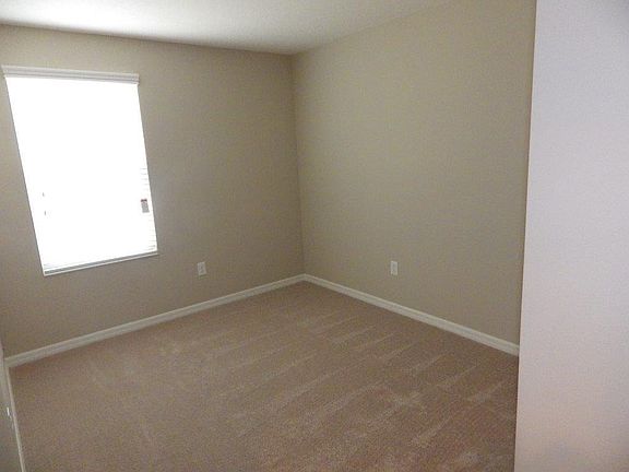 3rd image of 7053 Woodchase Glen Dr