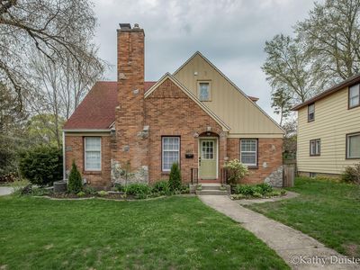 1661 Rossman Ave SE, Grand Rapids, MI, 49507