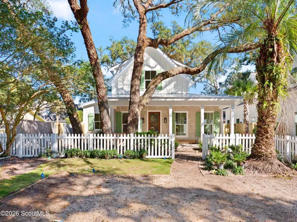 266 Menendez Ave, Saint Simons Island, GA 31522