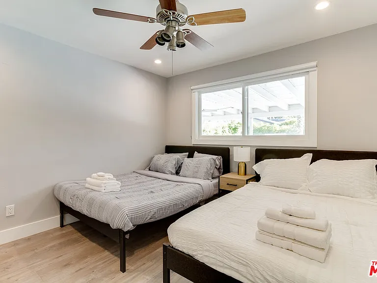 6966 Sedan Ave — Photo 22