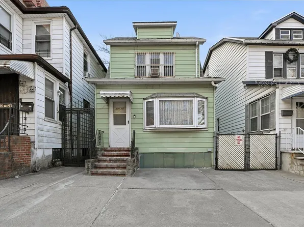 4020 79th St, Elmhurst, NY 11373
