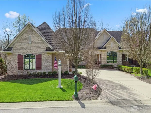 3893 Sable Ridge Dr, Bellbrook, OH 45305