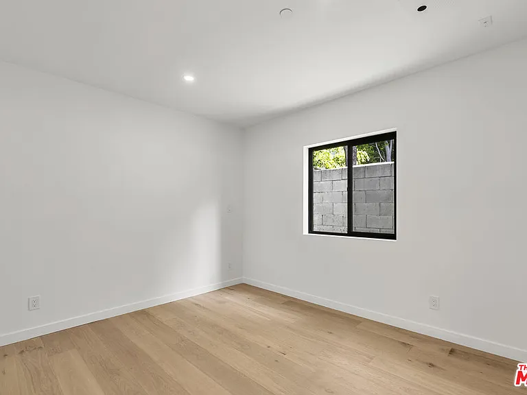 822 N Orange Grove Ave #822.5 — Photo 17