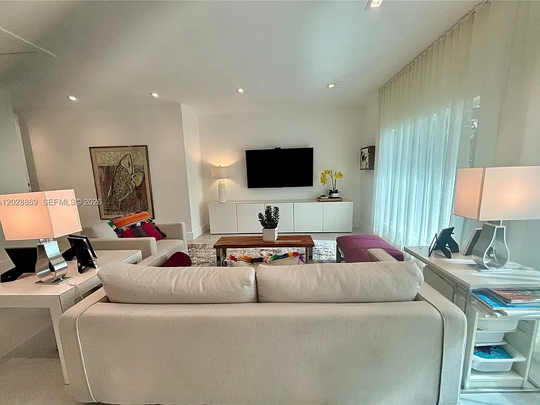 9121 SW 85th St — Photo 38